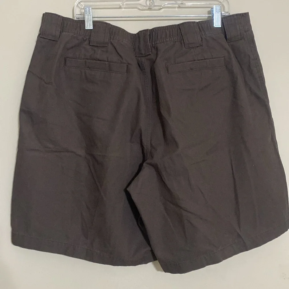 Ll bean Men's brown Cargo Shorts hiking fishing camp 40 Casual outdoor